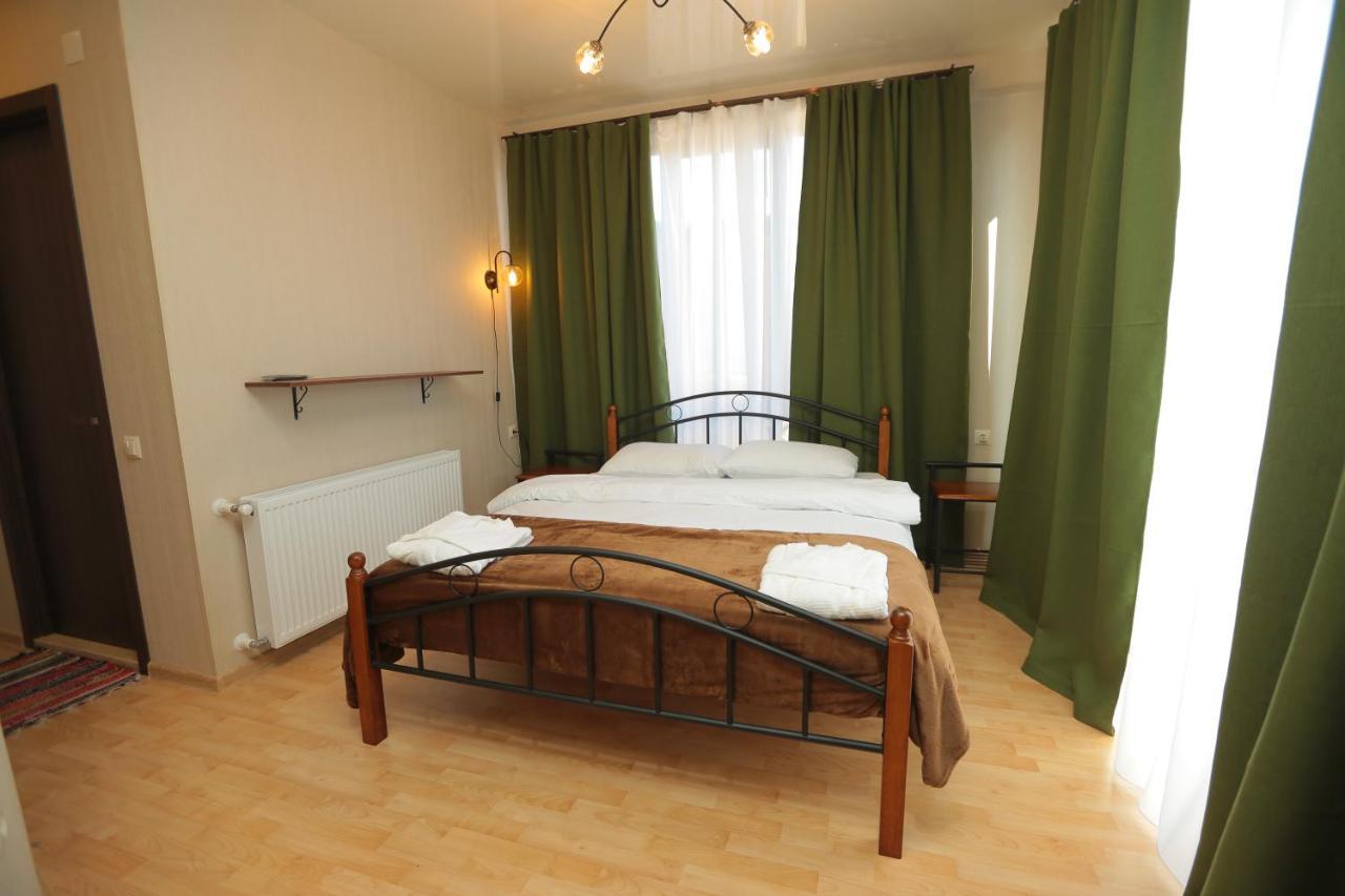 Hotel Chogo à Koutaïssi Extérieur photo